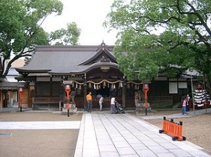 方違神社の拝殿